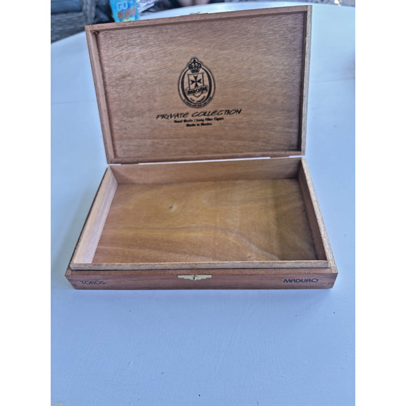 Vintage Dovetail Hugo Cassar Robosto Private Collection Wooden Cigar Box Mexico - Picture 3 of 4